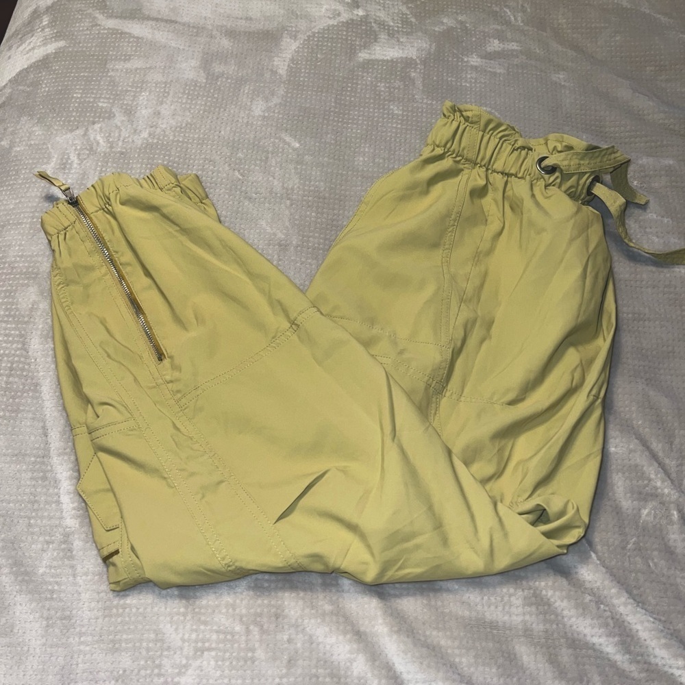 Free People Movement Pants Medium NWT - Picture 3 of 11